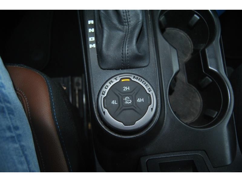 2022 Ford Bronco - Image 23