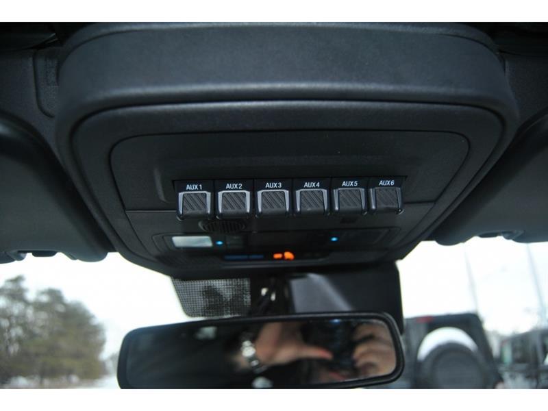 2022 Ford Bronco - Image 25