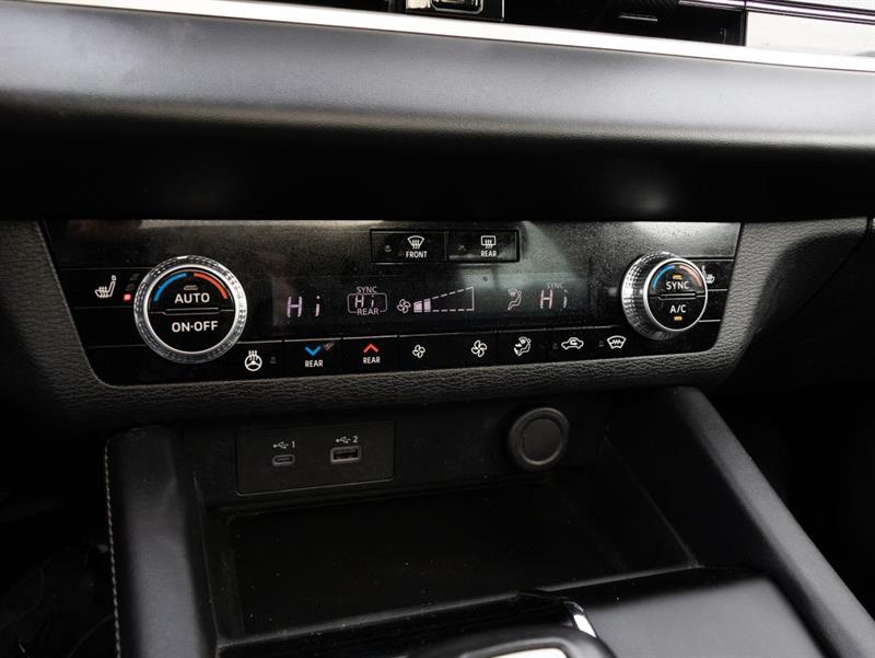 mitsubishi Outlander 2023 - 17
