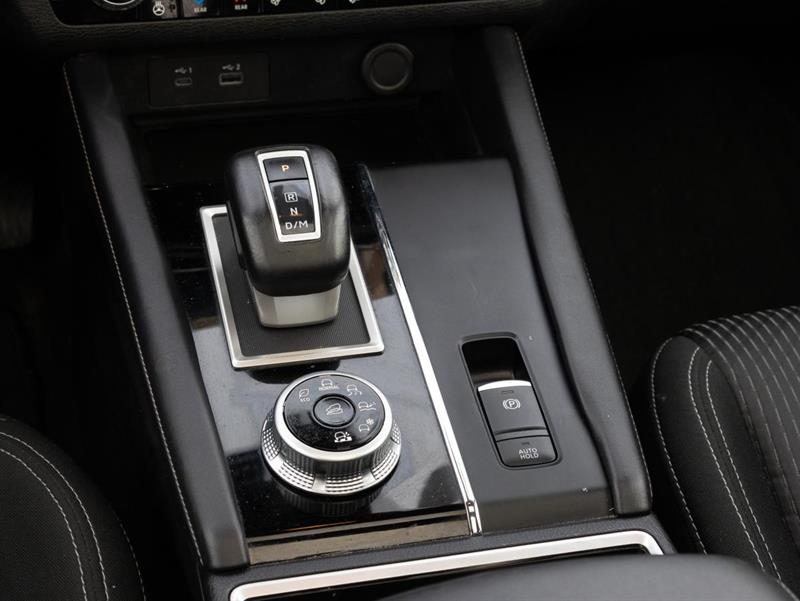 mitsubishi Outlander 2023 - 18