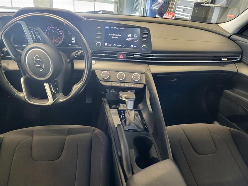 hyundai Elantra 2022 - 19