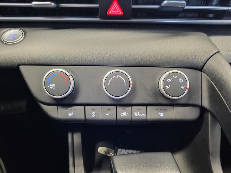 hyundai Elantra 2022 - 25