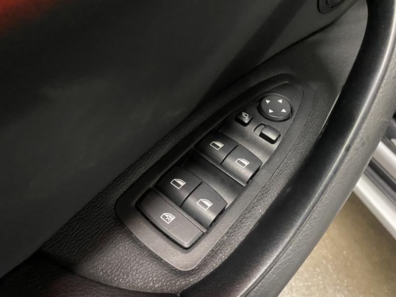 bmw X1 2021 - 30