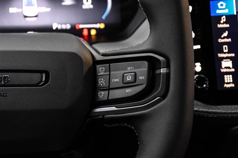 2026 Jeep Grand Cherokee - Image 14