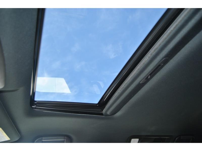 2023 Nissan Armada - Image 28