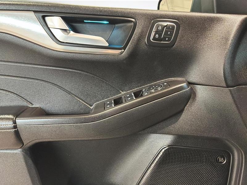 ford Escape Hybride 2021 - 10