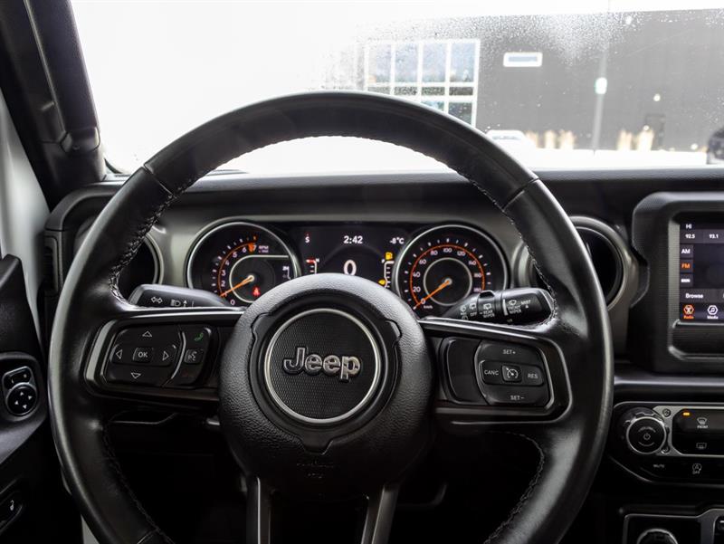 jeep Wrangler 2022 - 13