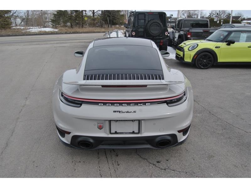 2023 Porsche 911 - Image 4