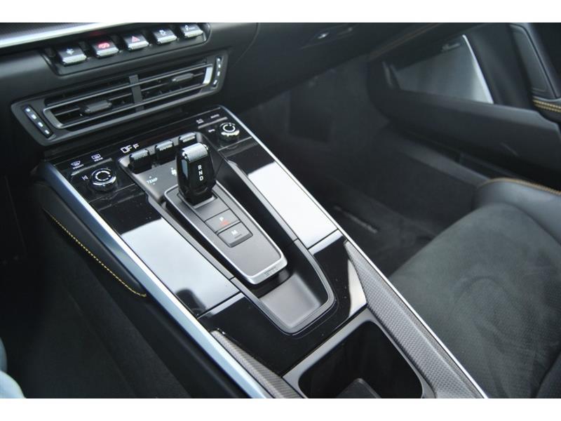 2023 Porsche 911 - Image 20