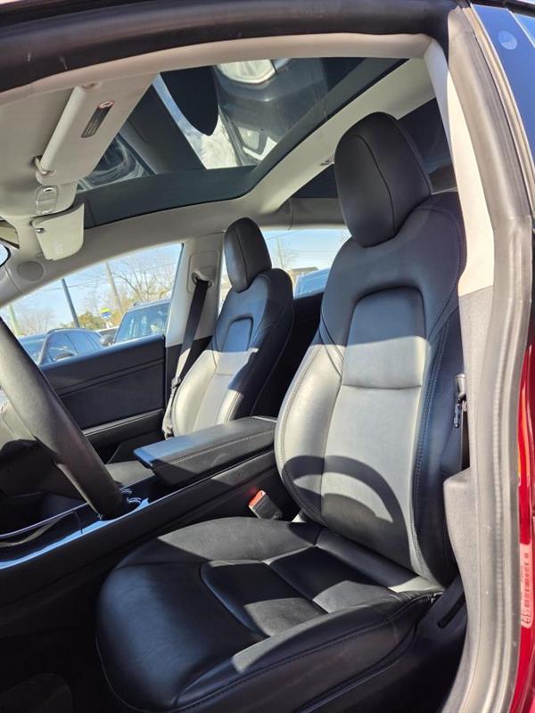 2020 Tesla Model 3 - Image 17