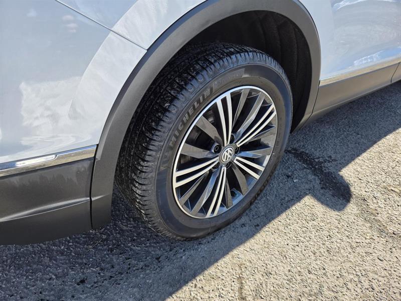 2018 Volkswagen Tiguan - Image 8