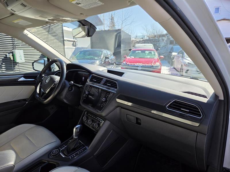 2018 Volkswagen Tiguan - Image 11