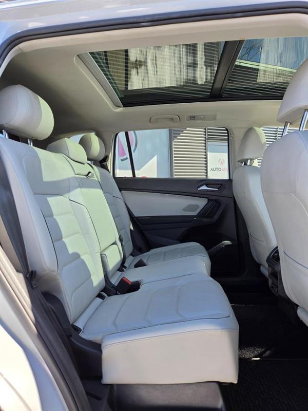 2018 Volkswagen Tiguan - Image 13
