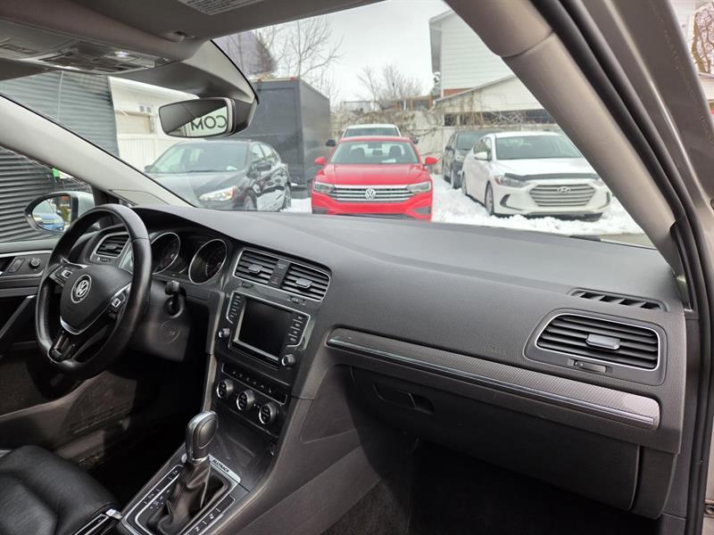 2017 Volkswagen Golf - Image 10