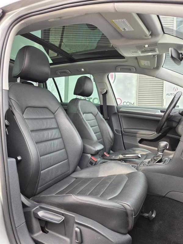 2017 Volkswagen Golf - Image 11