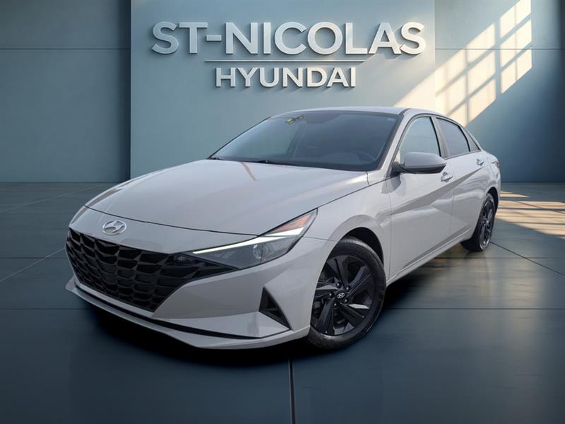 hyundai Elantra 2022