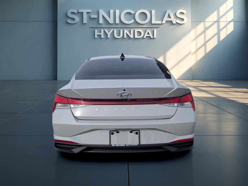 hyundai Elantra 2022 - 3