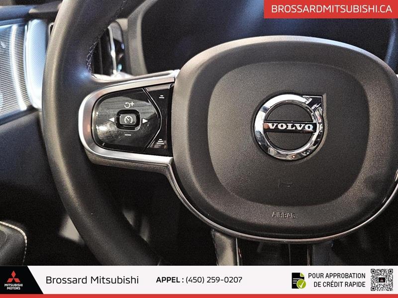 volvo XC60 2022 - 23