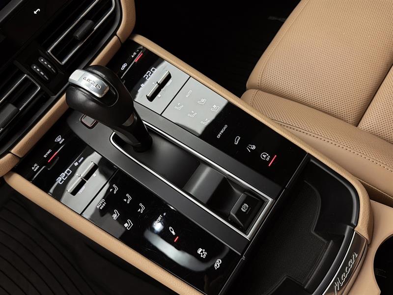 porsche Macan 2023 - 21
