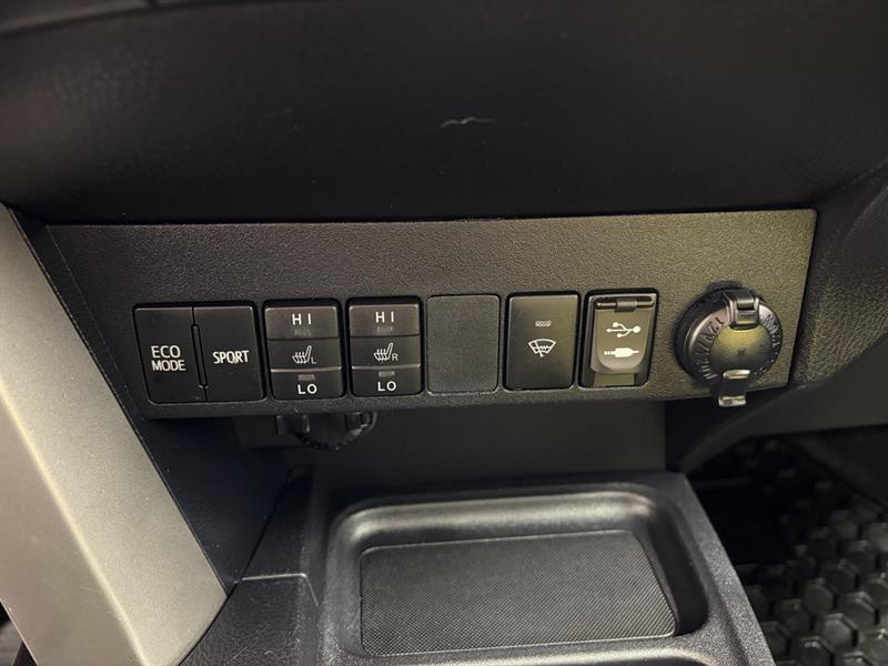 toyota RAV4 2018 - 26