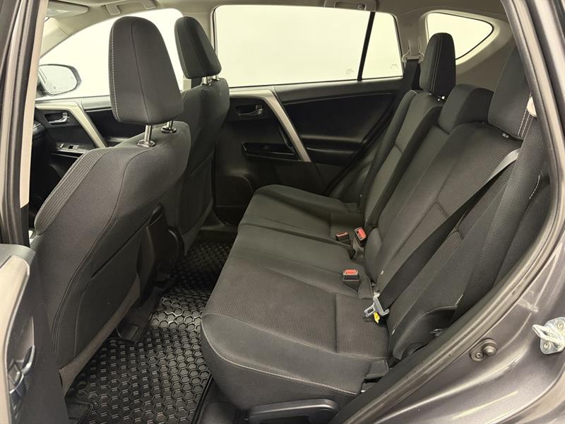 toyota RAV4 2018 - 29