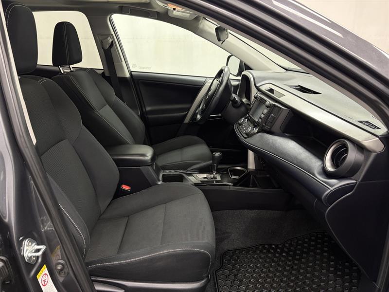toyota RAV4 2018 - 31