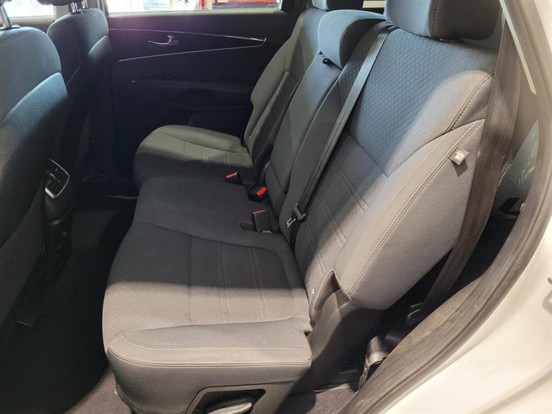 kia Sorento 2018 - 24