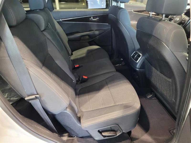kia Sorento 2018 - 25