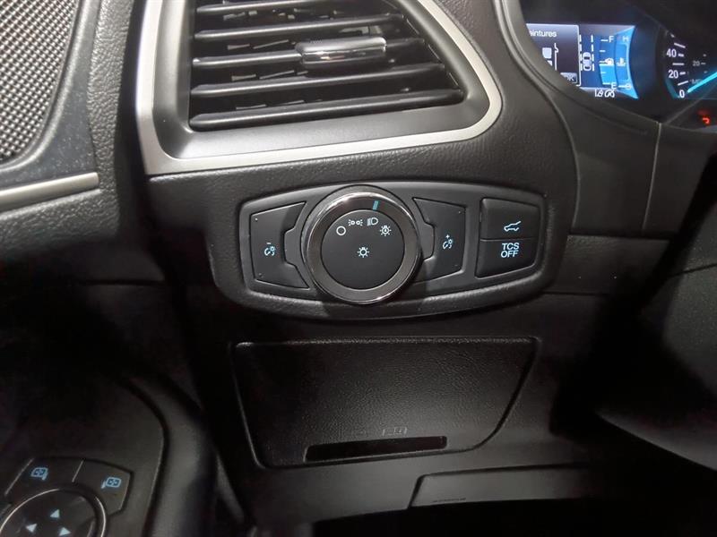 ford Edge 2022 - 26