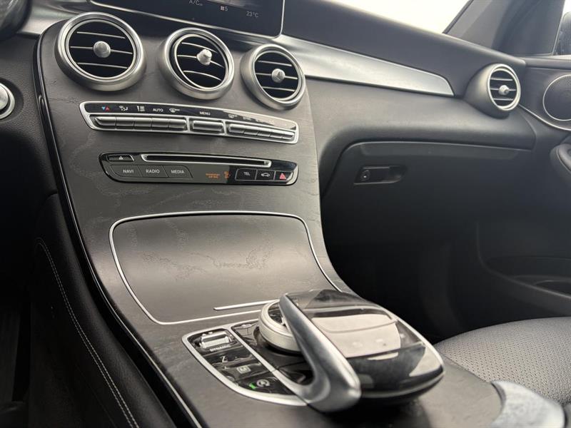 mercedes-benz GLC 2019 - 19