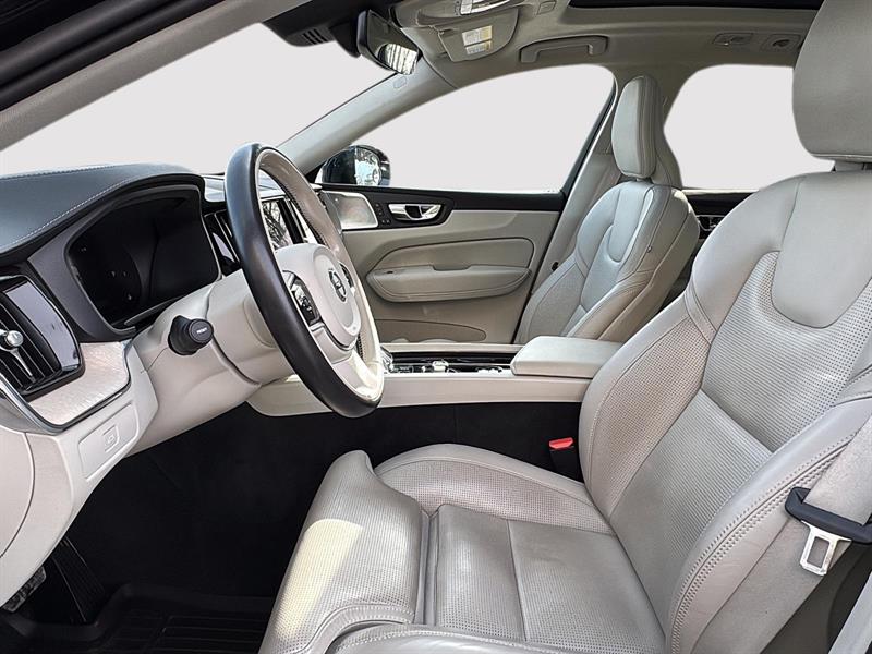 volvo XC60 2023 - 15