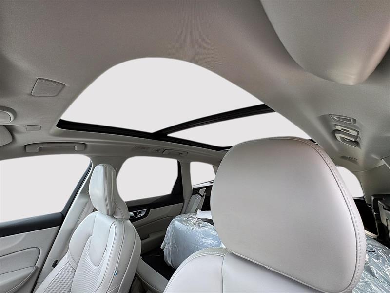 volvo XC60 2023 - 34