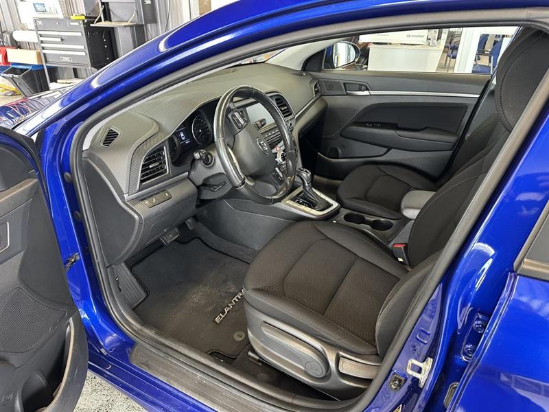 hyundai Elantra 2020 - 12