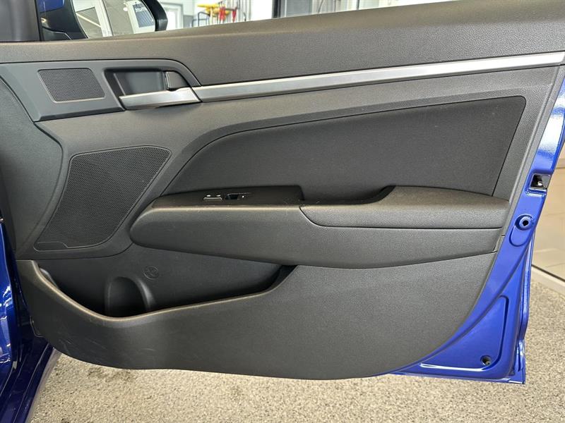 hyundai Elantra 2020 - 13