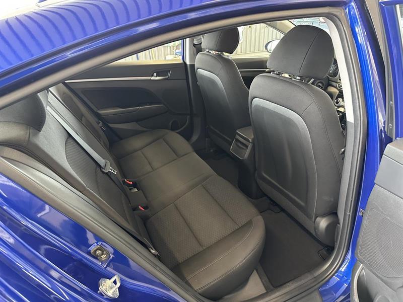 hyundai Elantra 2020 - 16