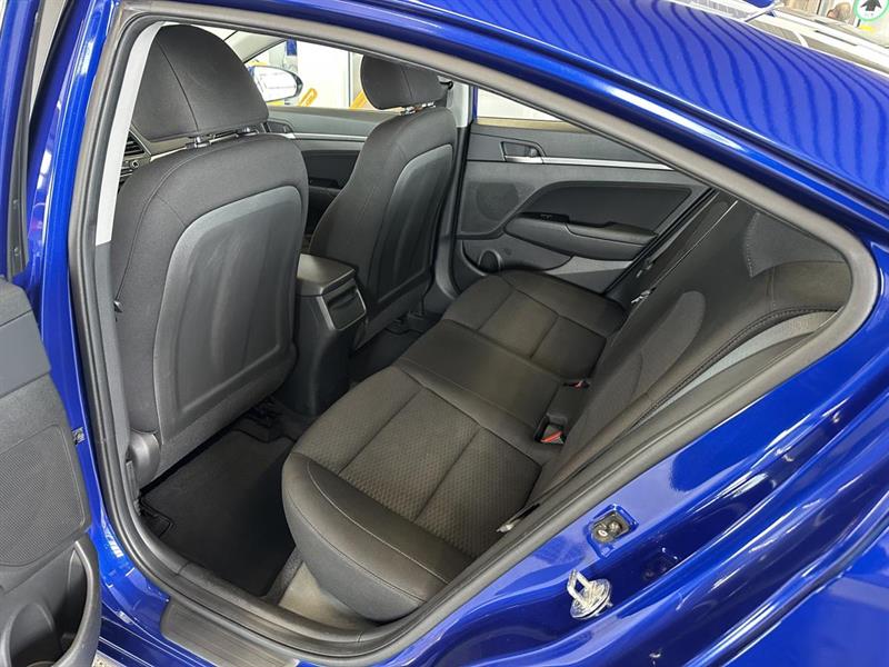 hyundai Elantra 2020 - 18