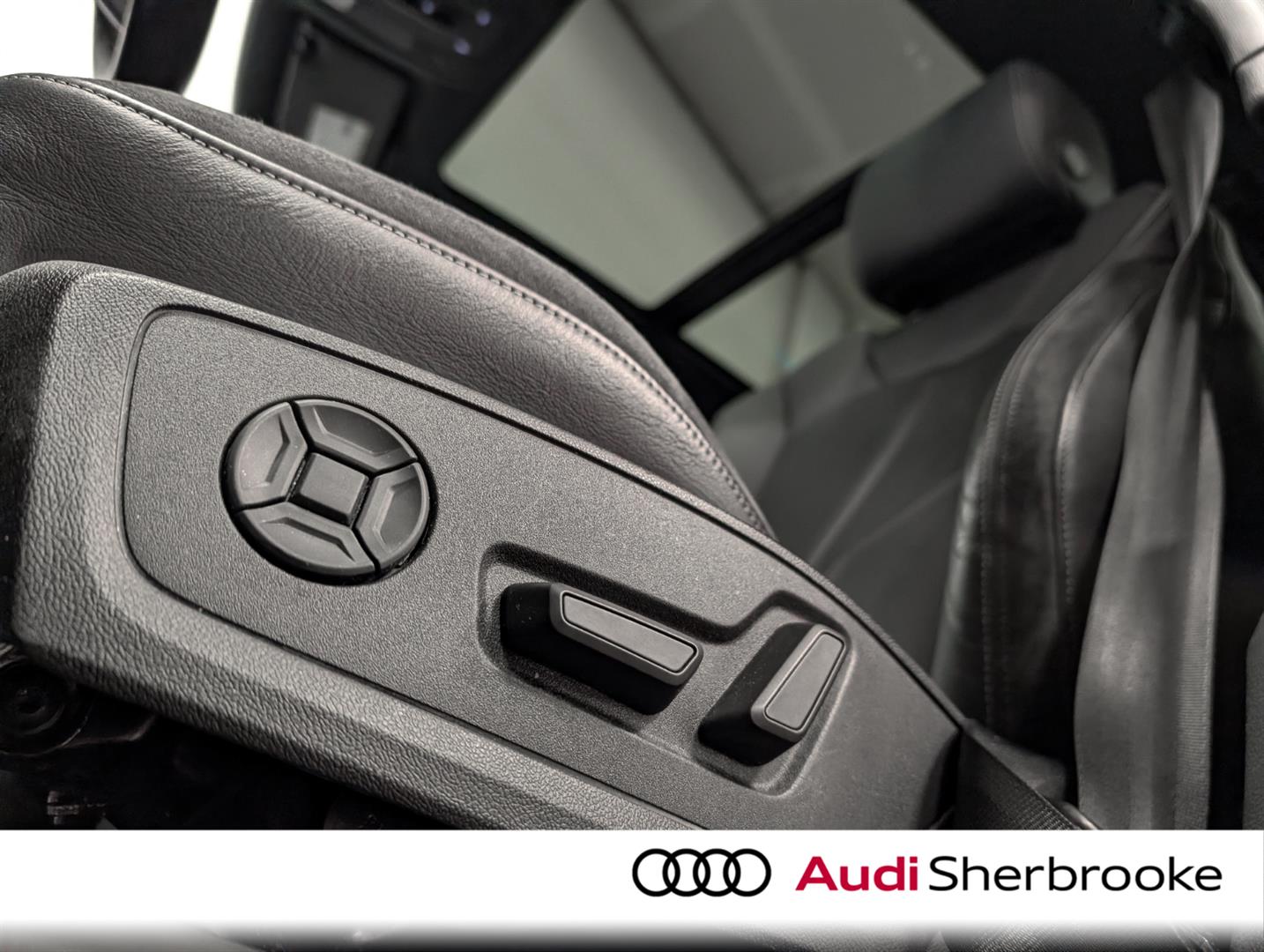 audi Q3 2020 - 10