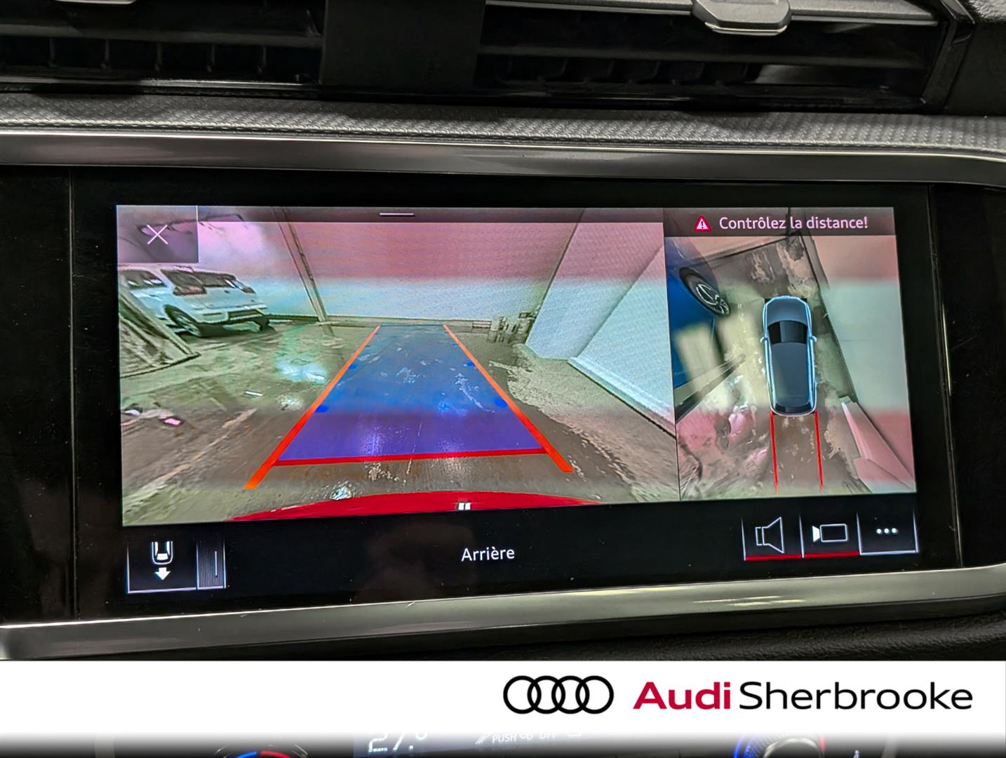 audi Q3 2020 - 16