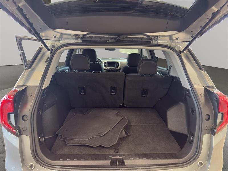 gmc Terrain 2023 - 11