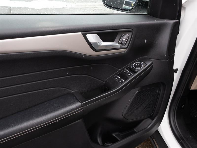 ford Escape 2022 - 13