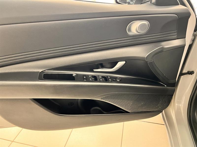 hyundai Elantra 2024 - 18