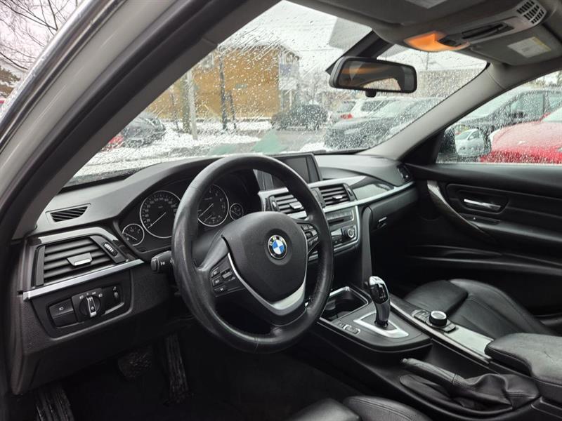 2015 Bmw 3 Series - Image 15