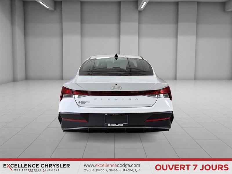 hyundai Elantra 2024 - 4