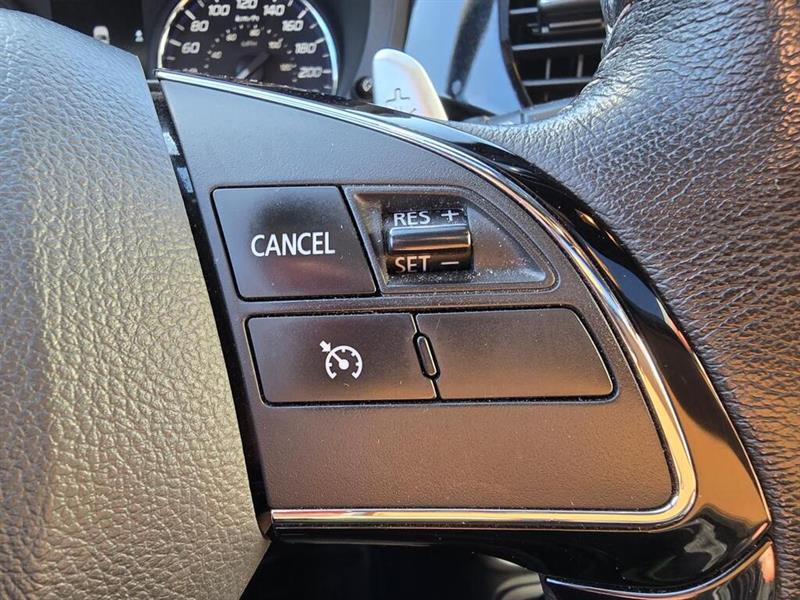 mitsubishi Outlander 2018 - 16