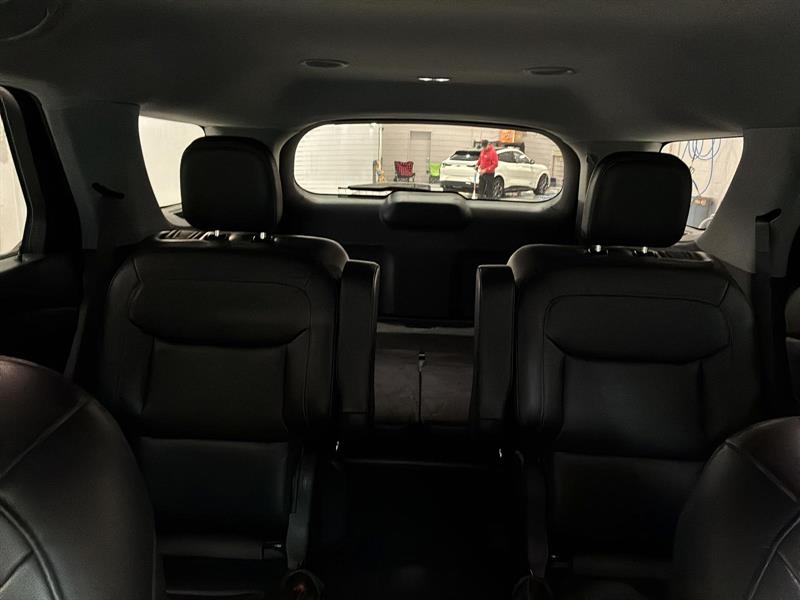 ford Explorer 2024 - 14