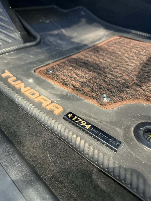toyota Tundra 2023 - 10