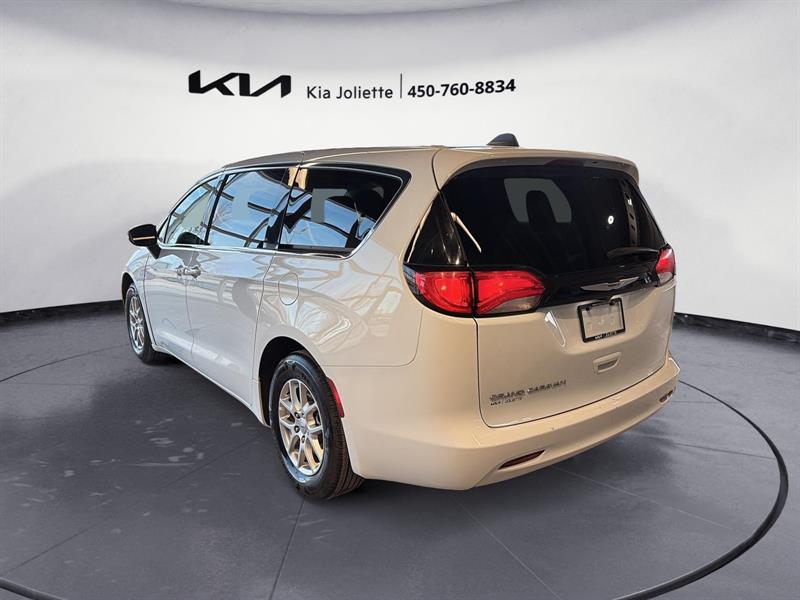 chrysler Grand Caravan 2022 - 4
