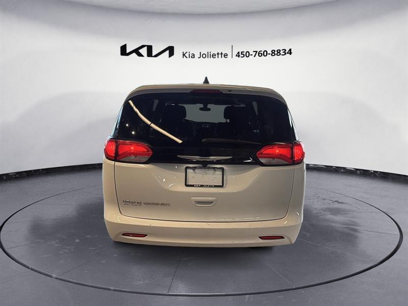 chrysler Grand Caravan 2022 - 5