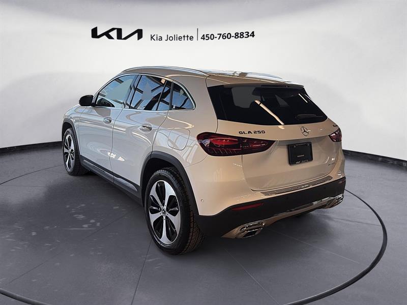 mercedes-benz GLA 2024 - 5