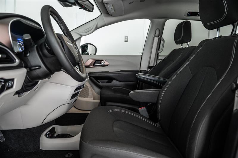 chrysler Grand Caravan 2024 - 13
